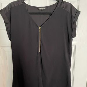 Express Silky V Neck - Black